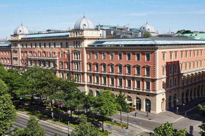 Slider_exterior Daylightpalais Hansen Kempinski Vienna